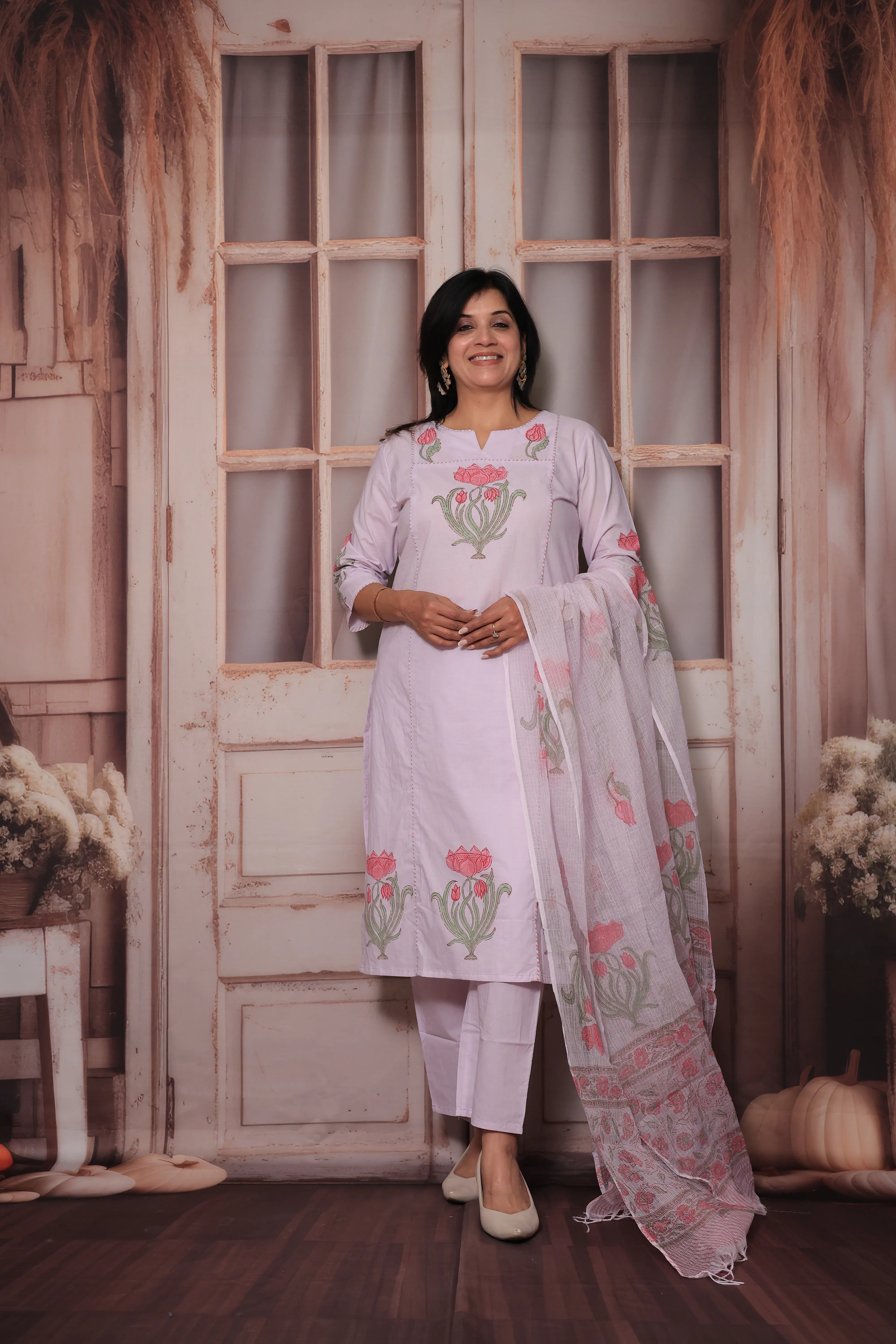 Light Lavender Kurta Pant Set with Dupatta | Pearl Work & Floral Print