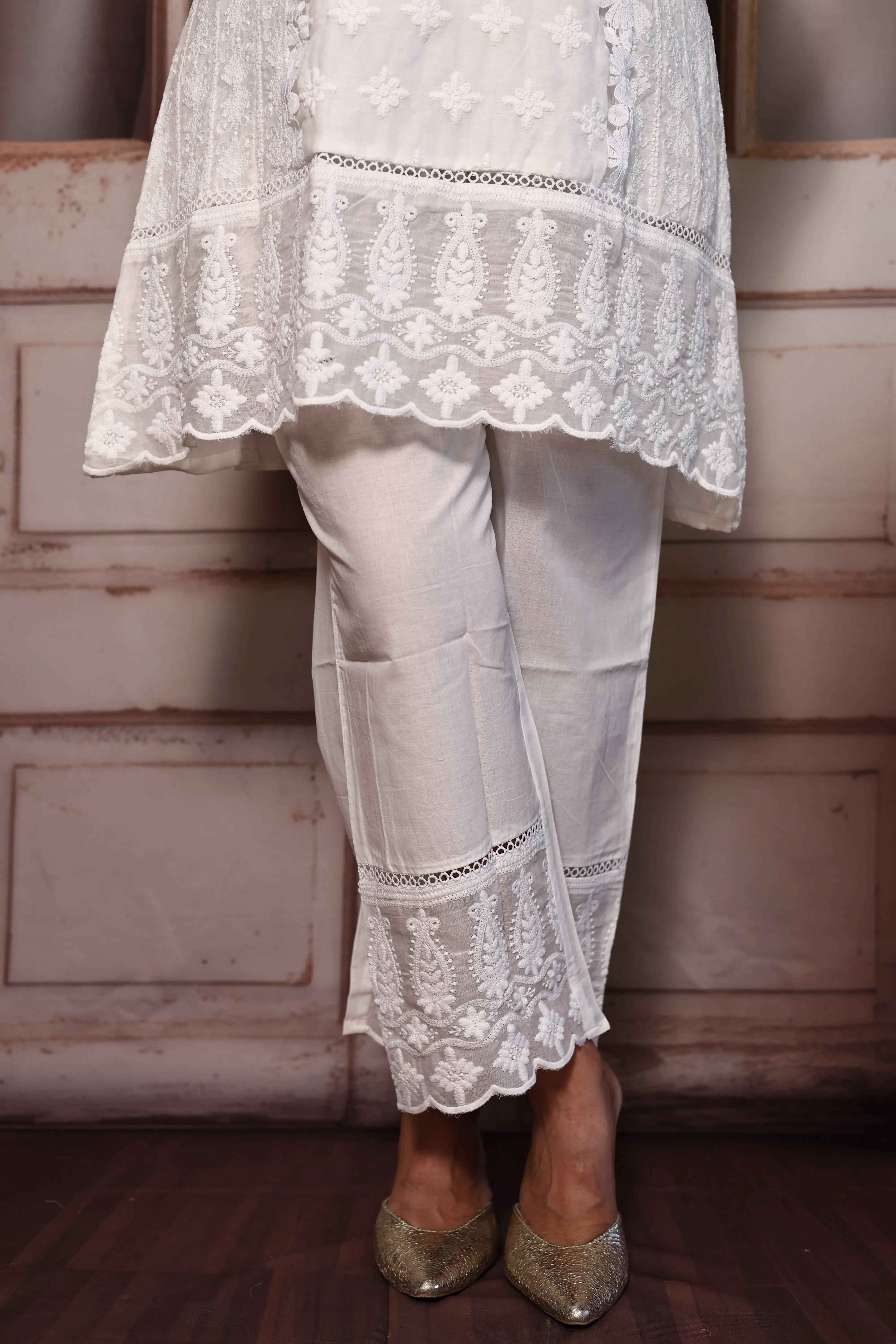 White Lakhnavi Chikankari Short Kurti Pant Co-Ord Set | Pure Mul Mul Premium Wear