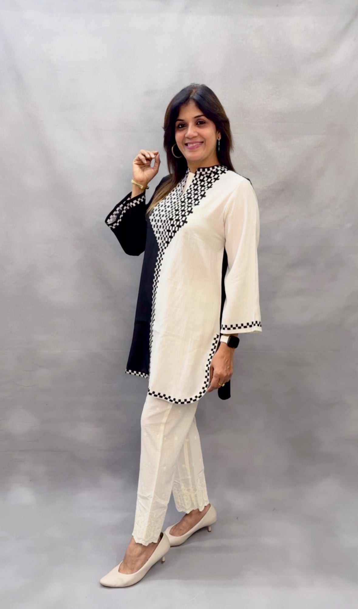 Embroidered Co-Ord Set – Muslin Top & Hokoba Cotton Bottom | Black