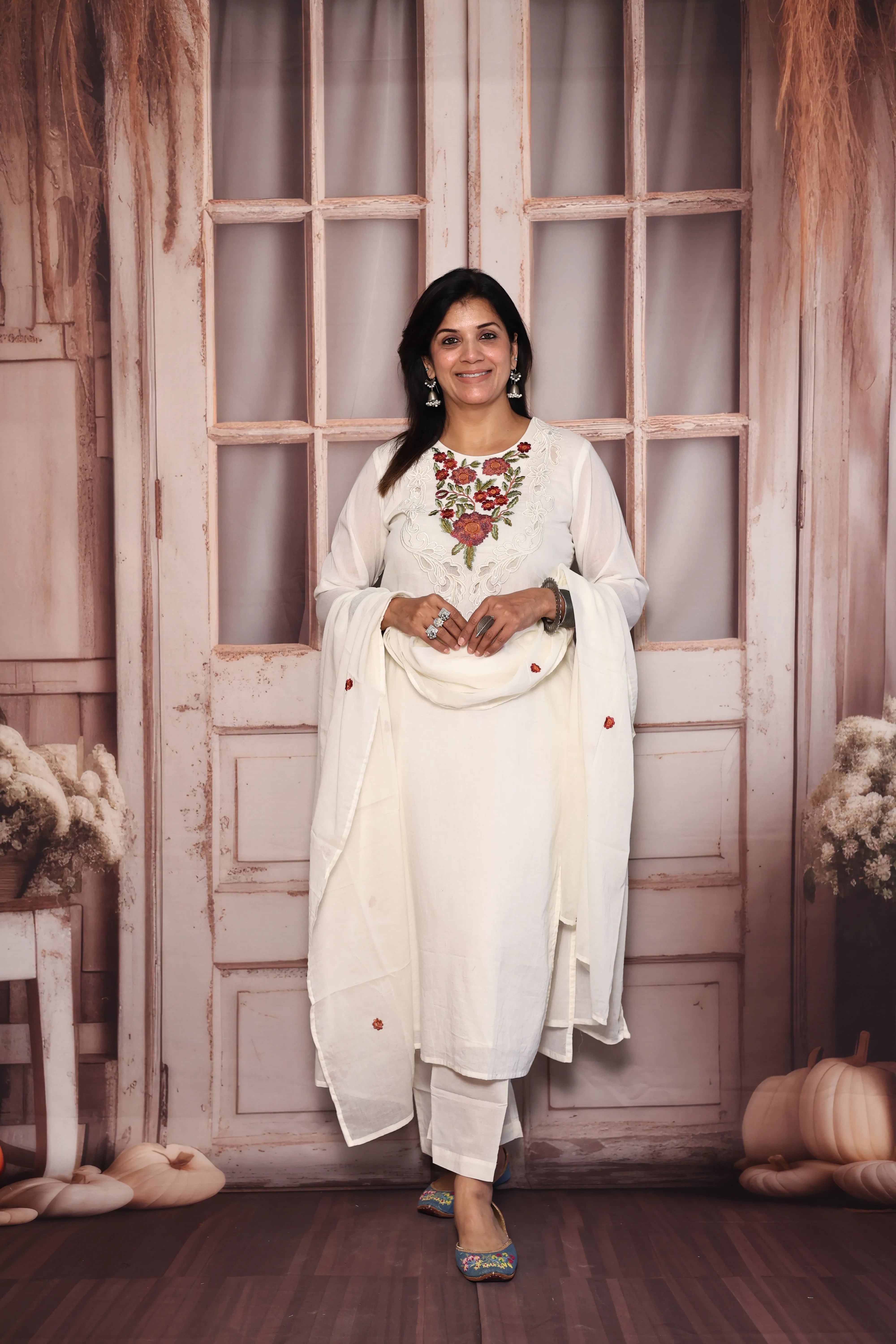 Off White Cut Work Thread Embroidered Dupatta Set | Floral Yoke Embroidery | Mul Cotton