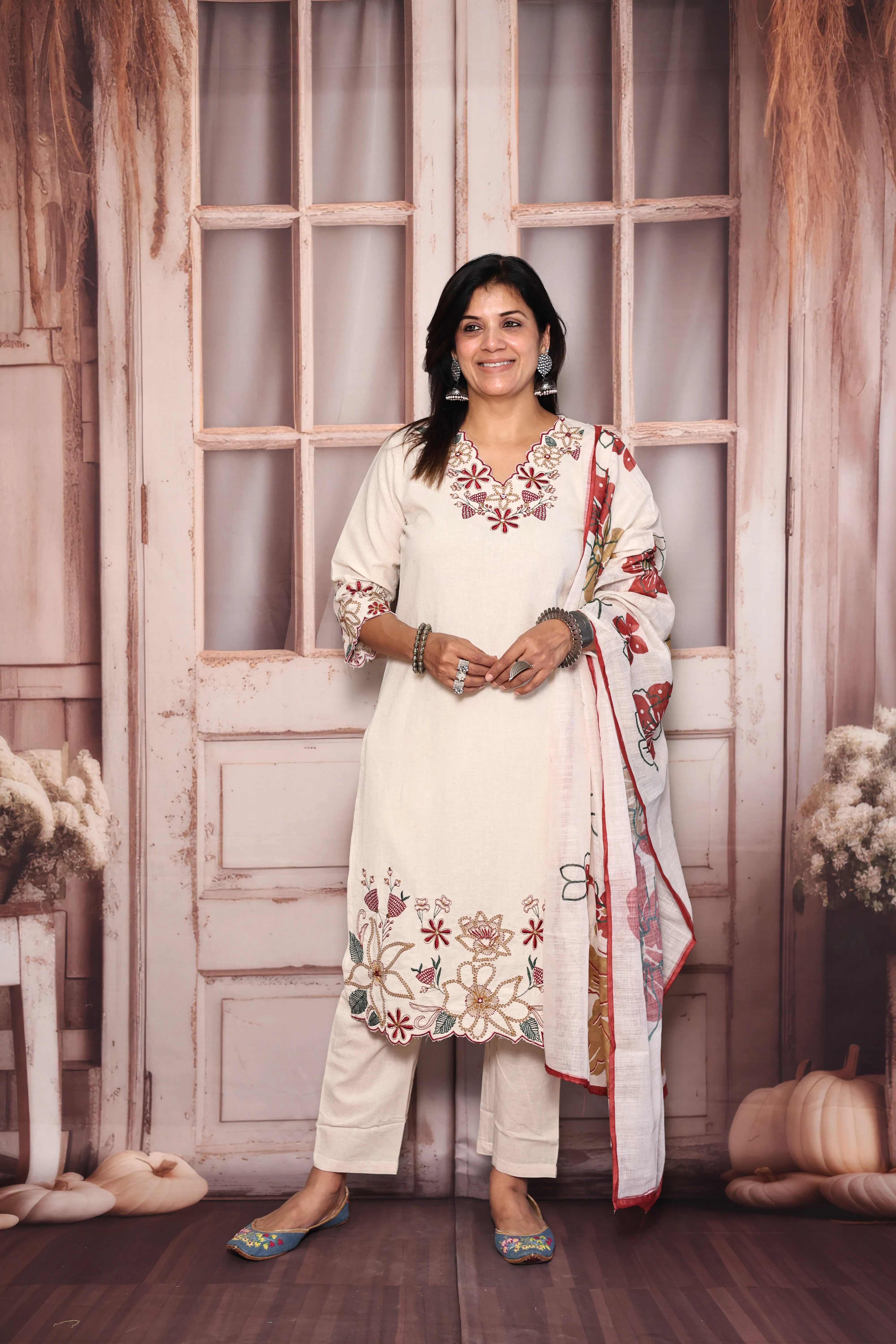 Off White Printed Dupatta Set | Floral Print, Thread Embroidery & Cut Work | Cotton Flex