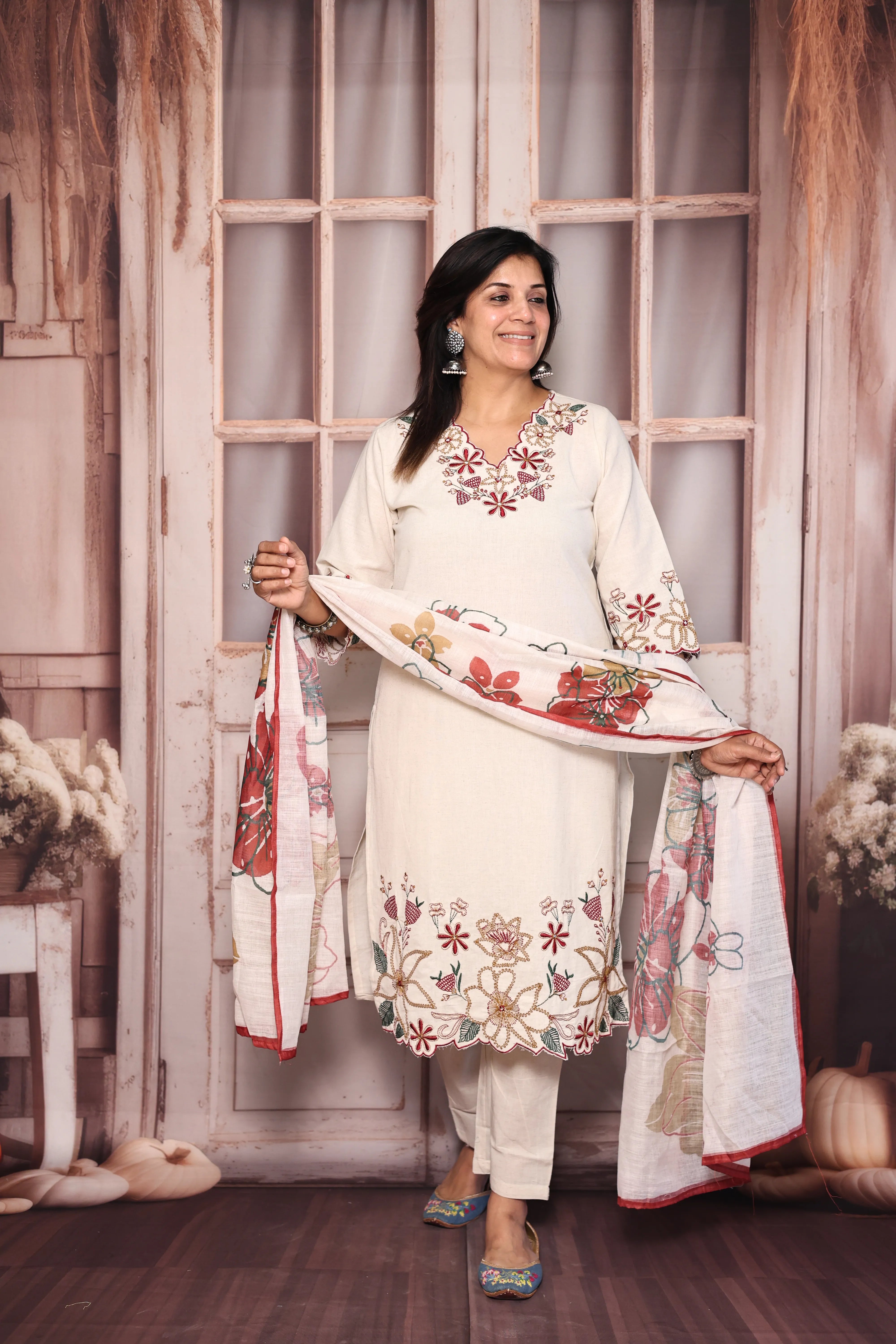 Off White Printed Dupatta Set | Floral Print, Thread Embroidery & Cut Work | Cotton Flex