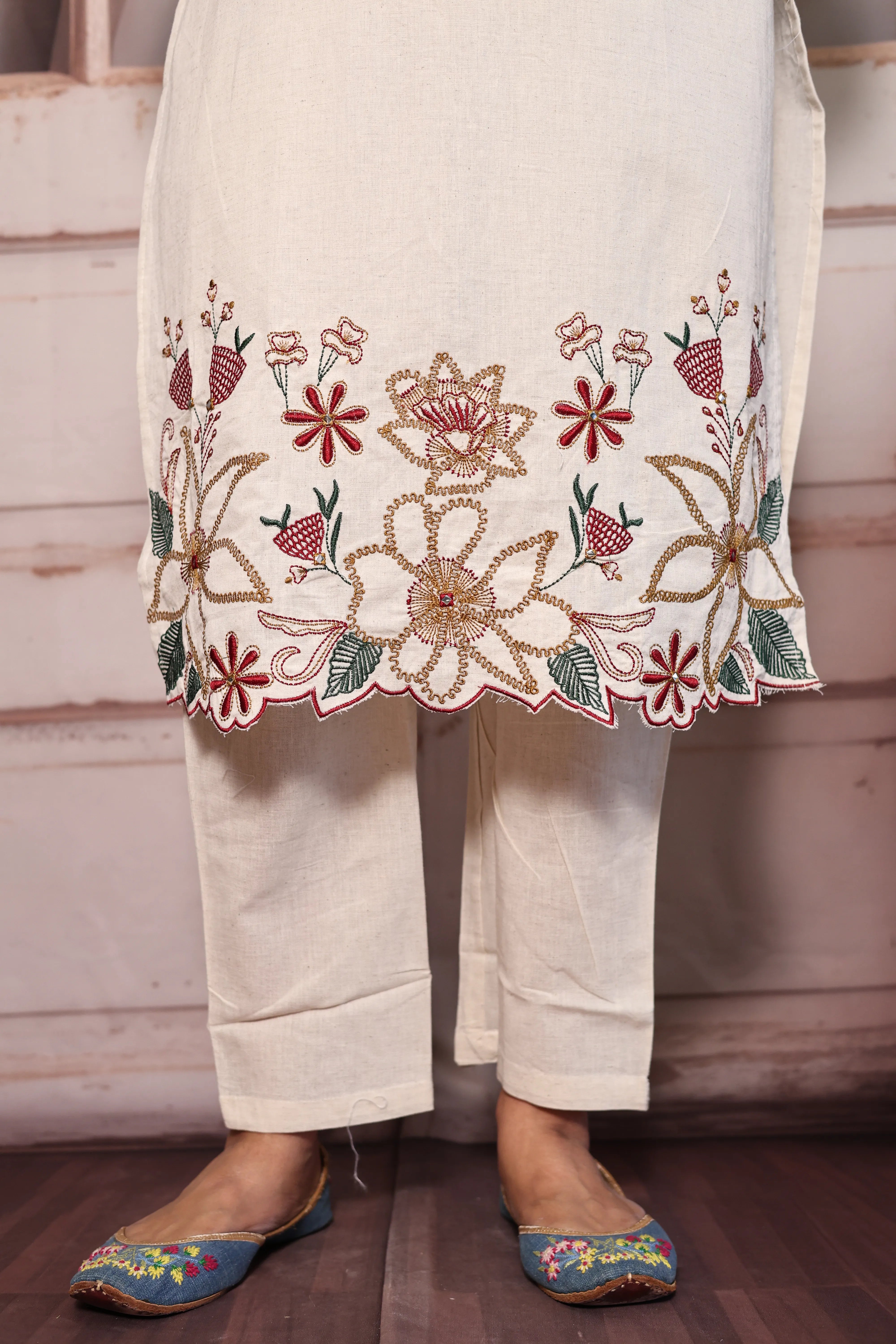 Off White Printed Dupatta Set | Floral Print, Thread Embroidery & Cut Work | Cotton Flex