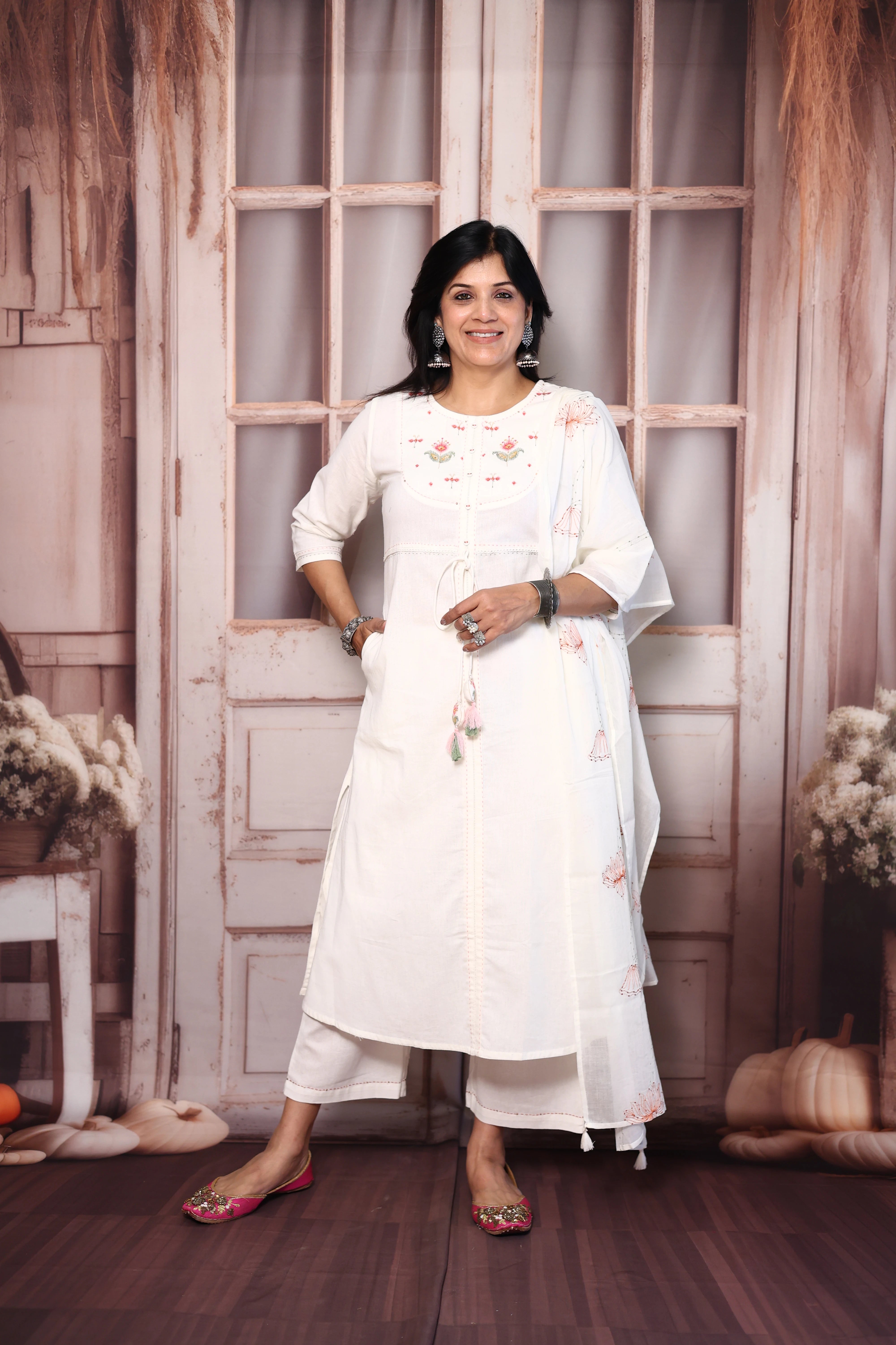 White Yoke Floral Embroidered Cotton Dupatta Set with Sequins | Plus-Size Ethnic Wear