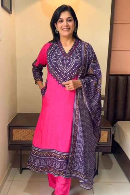 Pink Bandhani Dupatta Set | Thread Work | Premium Muslin Silk