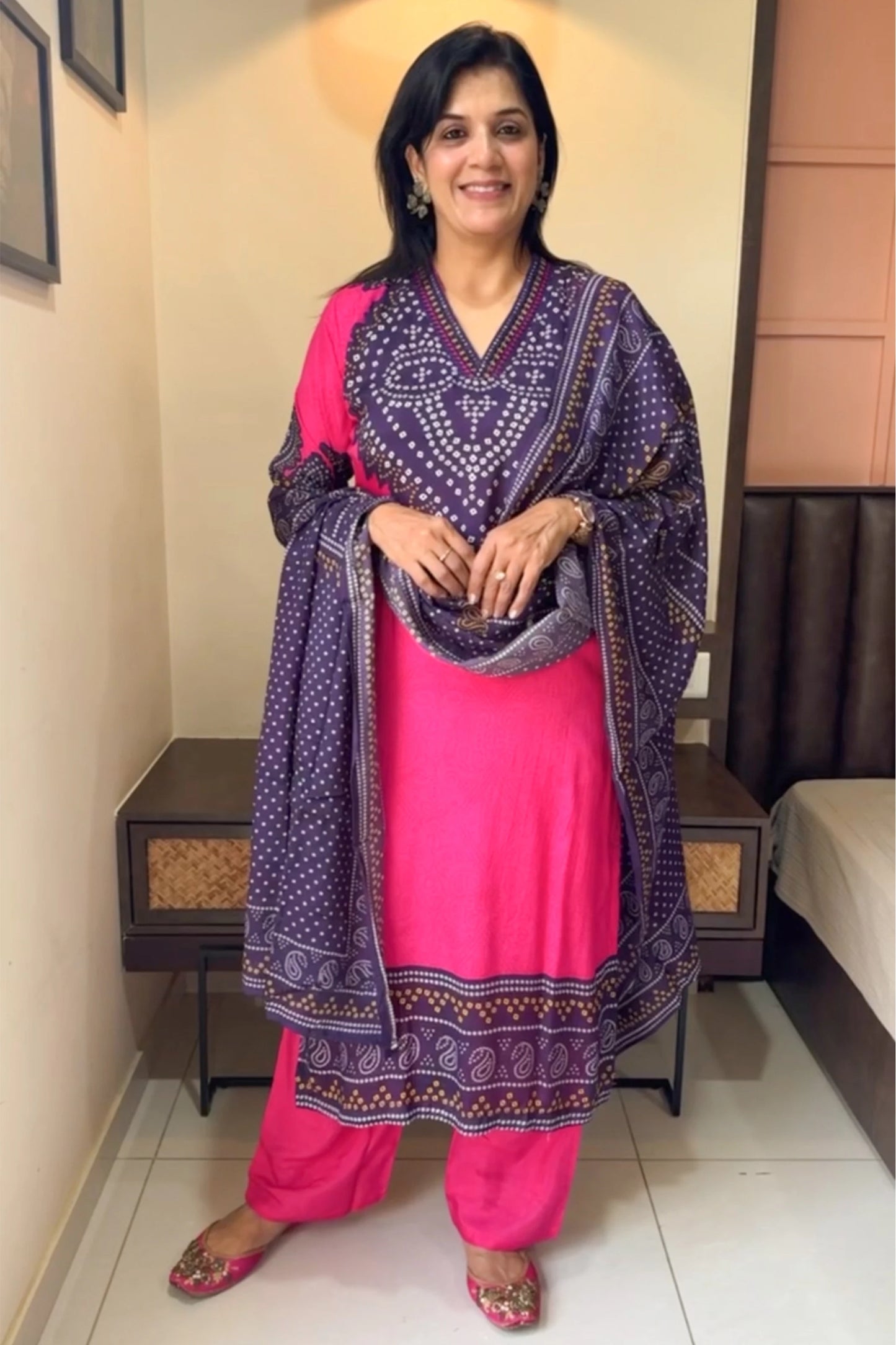 Pink Bandhani Dupatta Set | Thread Work | Premium Muslin Silk