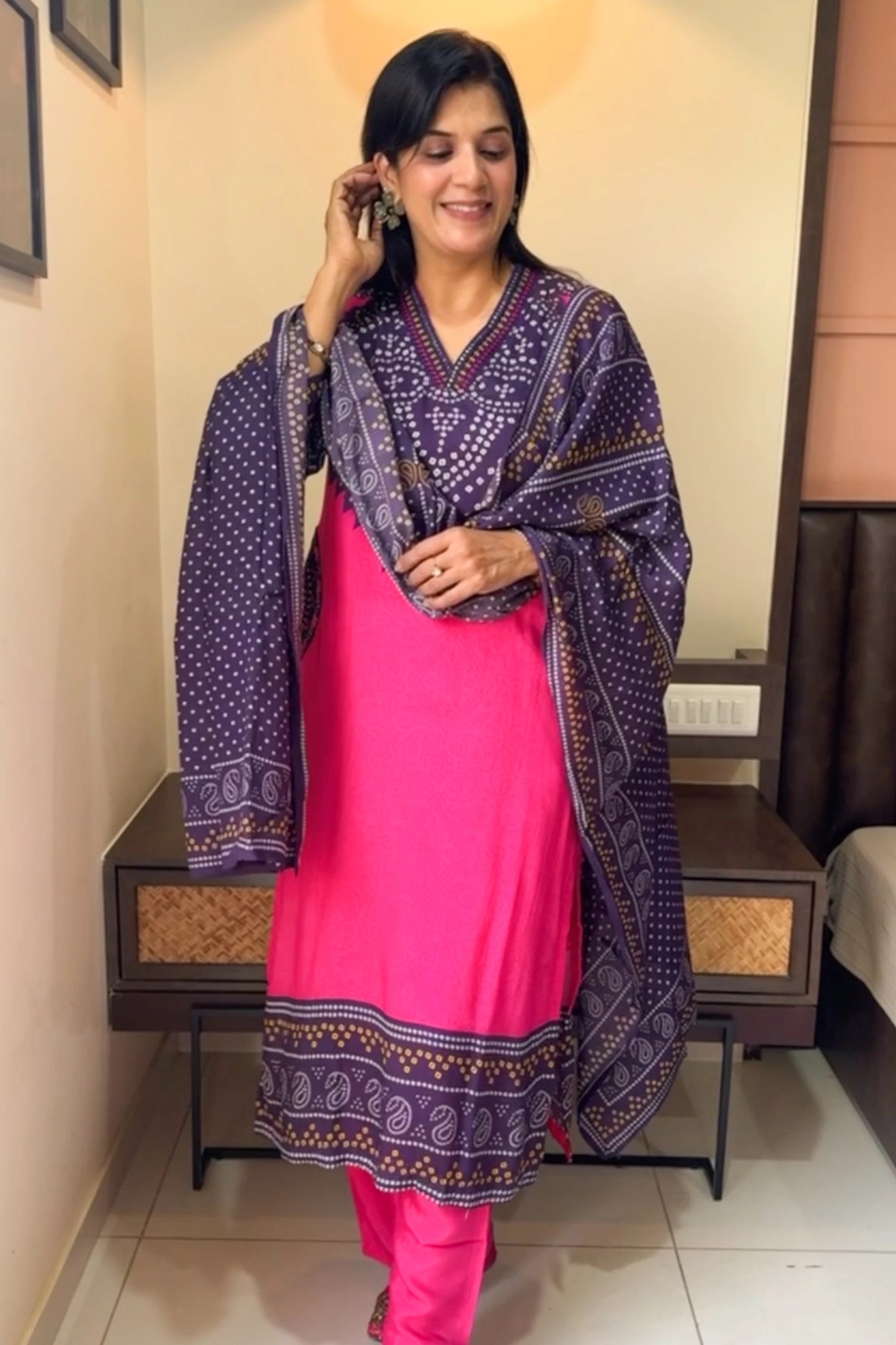 Pink Bandhani Dupatta Set | Thread Work | Premium Muslin Silk