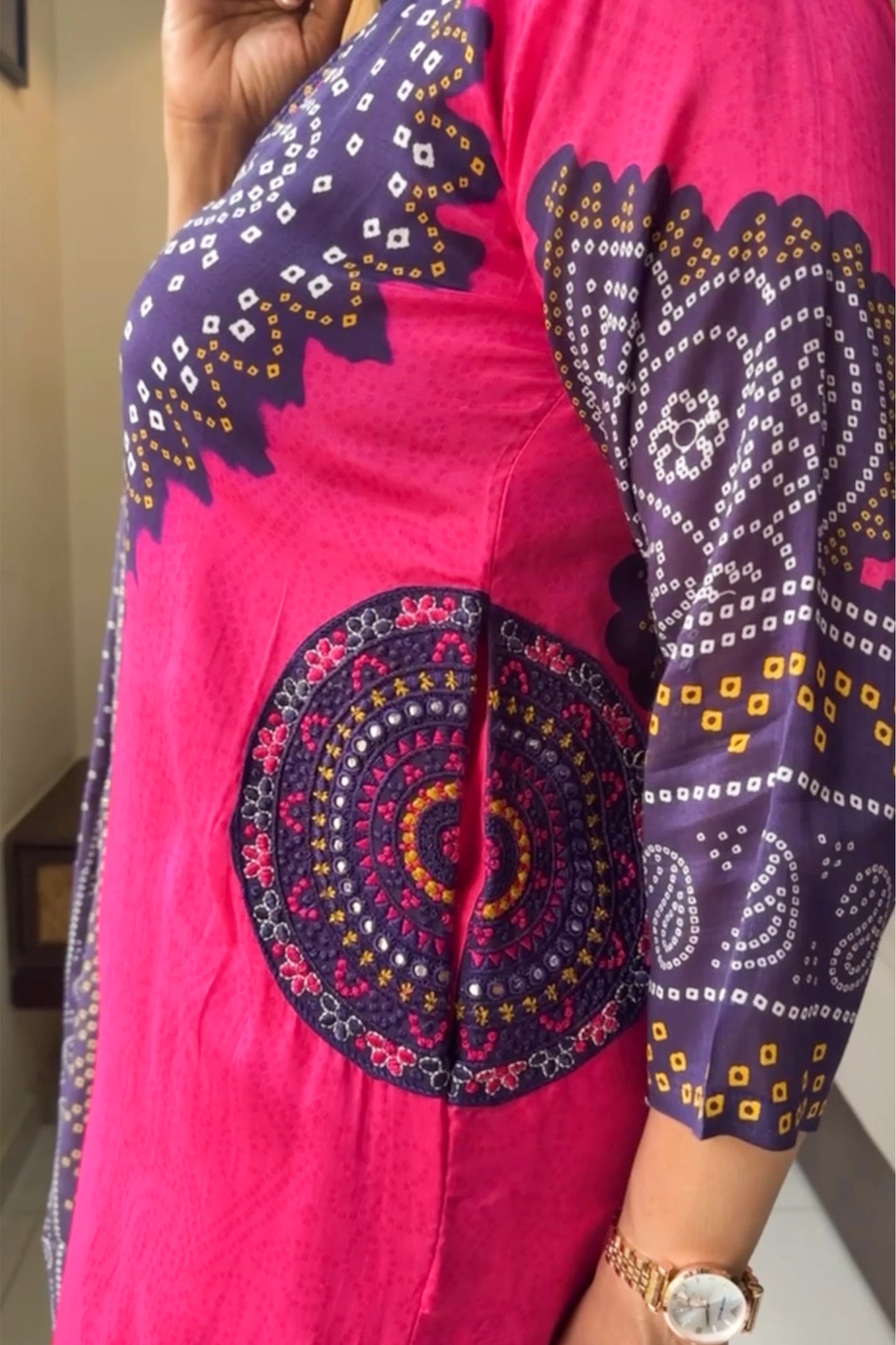 Pink Bandhani Dupatta Set | Thread Work | Premium Muslin Silk