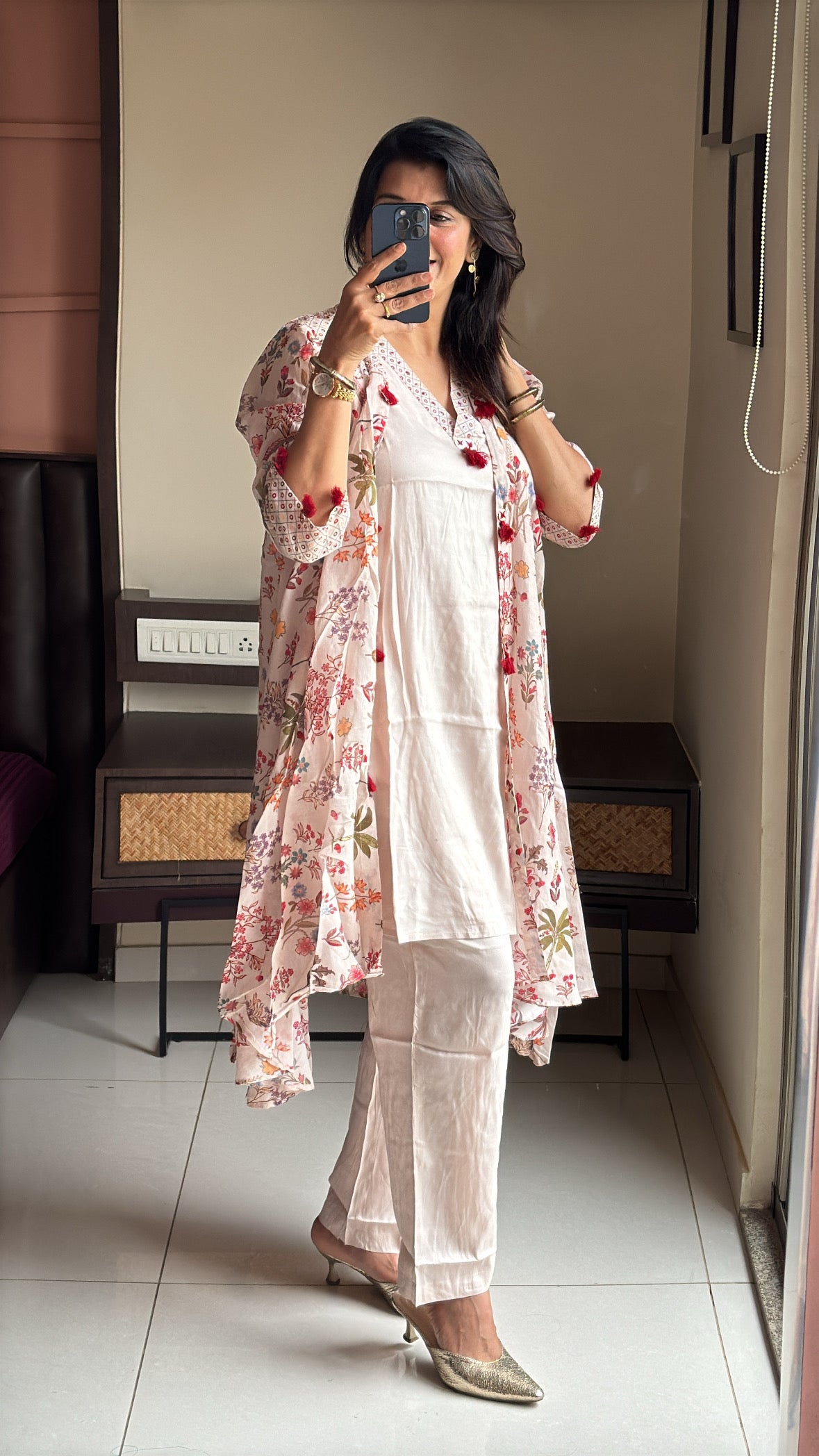 Ivory Short Kurti with Shrug Three-Piece Set | Print & Embroidery Work | Pure Mul Chanderi