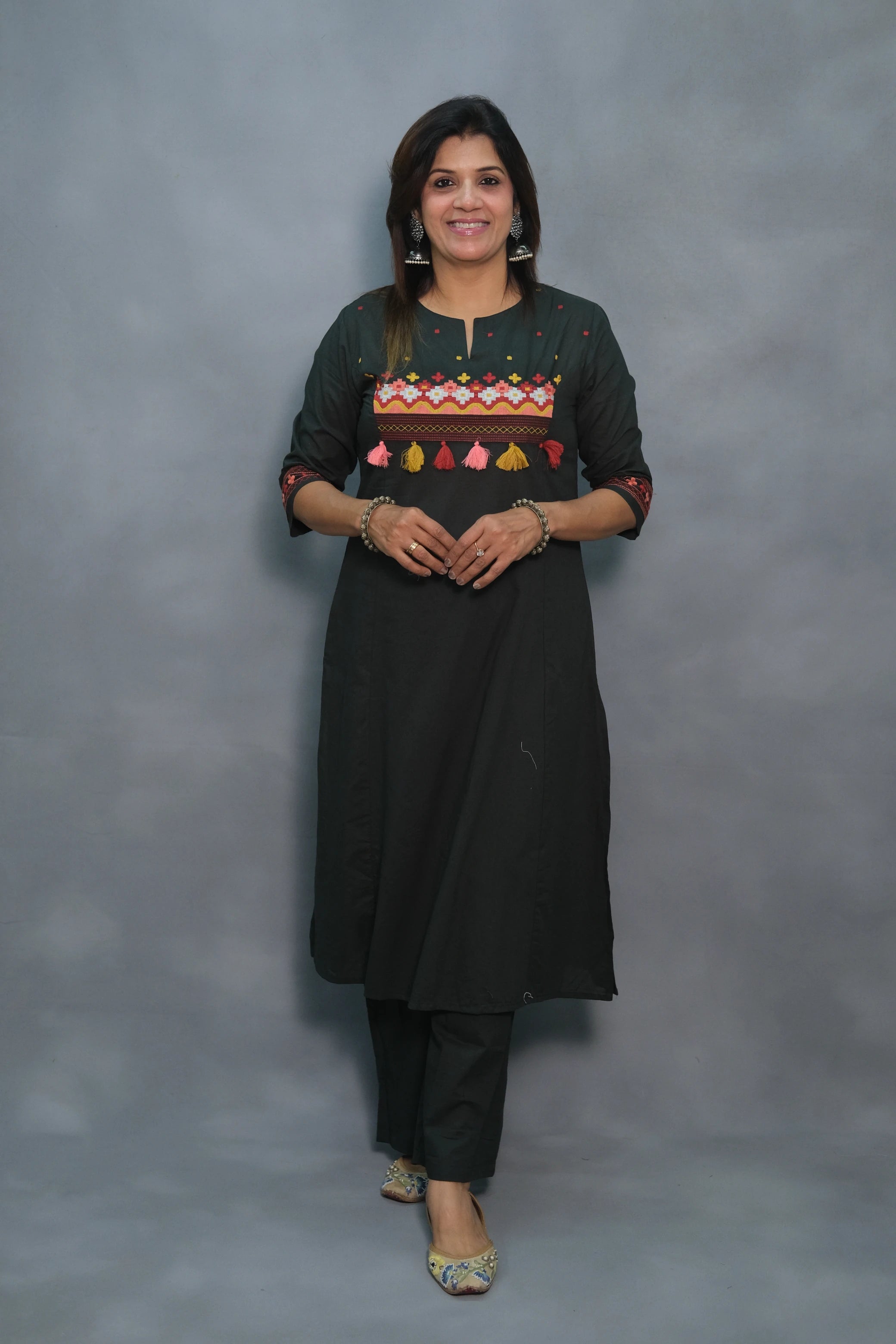 Embroidered Cotton Kurta Pant Set – Elegant Ethnic Wear | Green