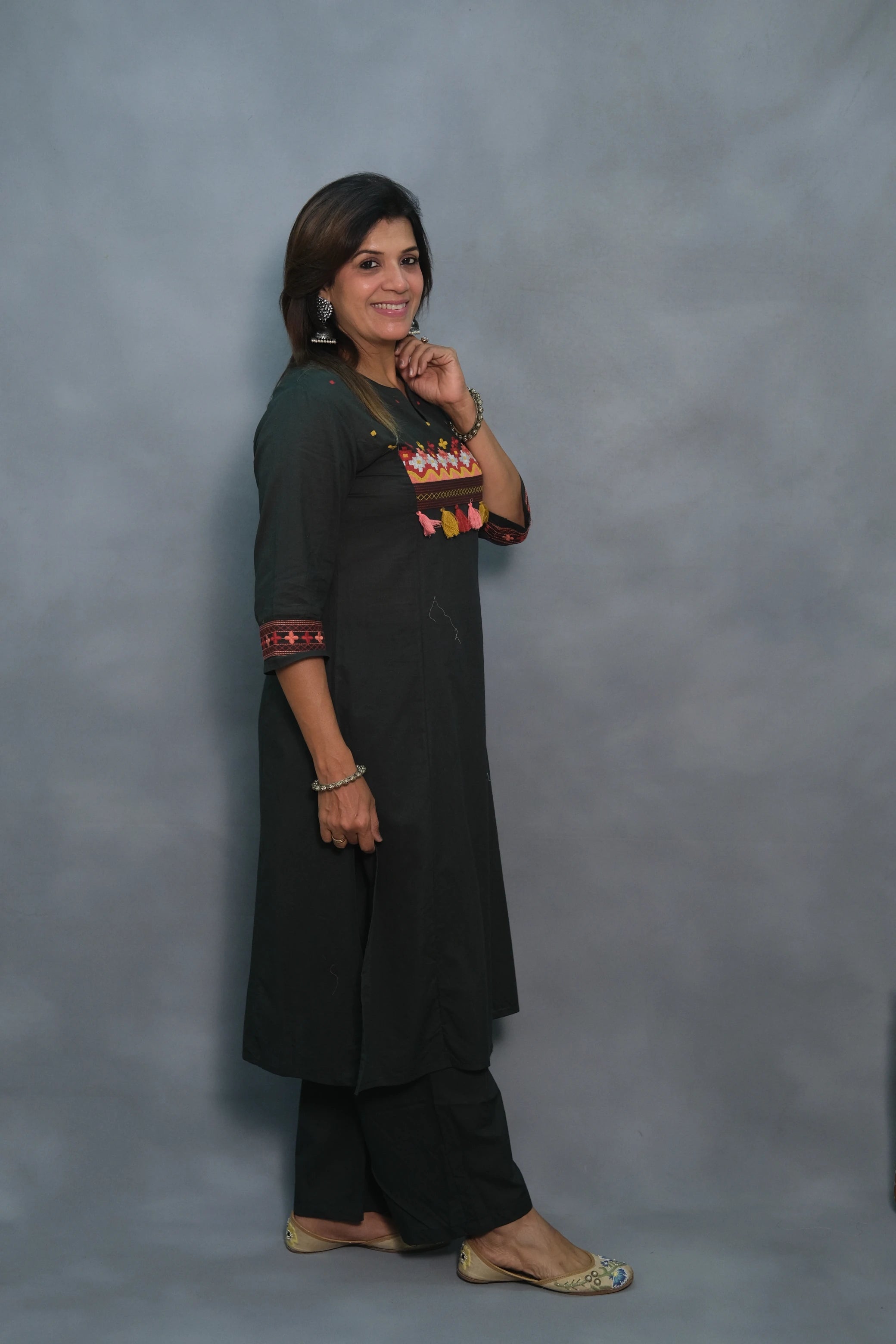 Embroidered Cotton Kurta Pant Set – Elegant Ethnic Wear | Green