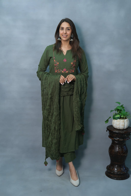 Embroidered Green 3-Piece Suit Set in Soft Cotton – Festive & Elegant Look
