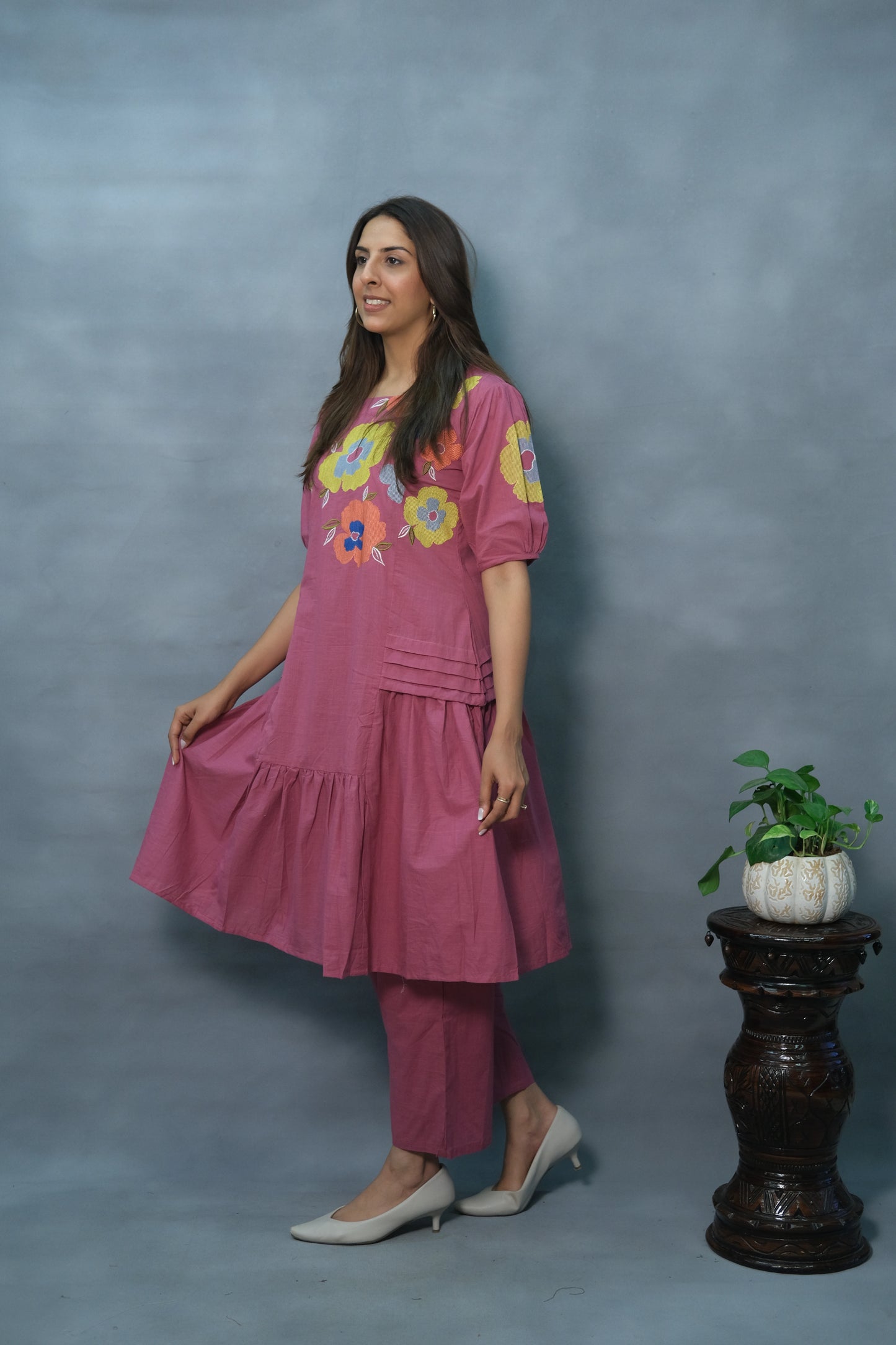 Magenta Embroidered Cotton Kurta Pant Set – Elegant Ethnic Wear