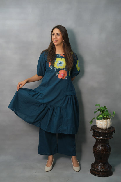 Rama Green Embroidered Cotton Kurta Pant Set – Graceful Ethnic Attire
