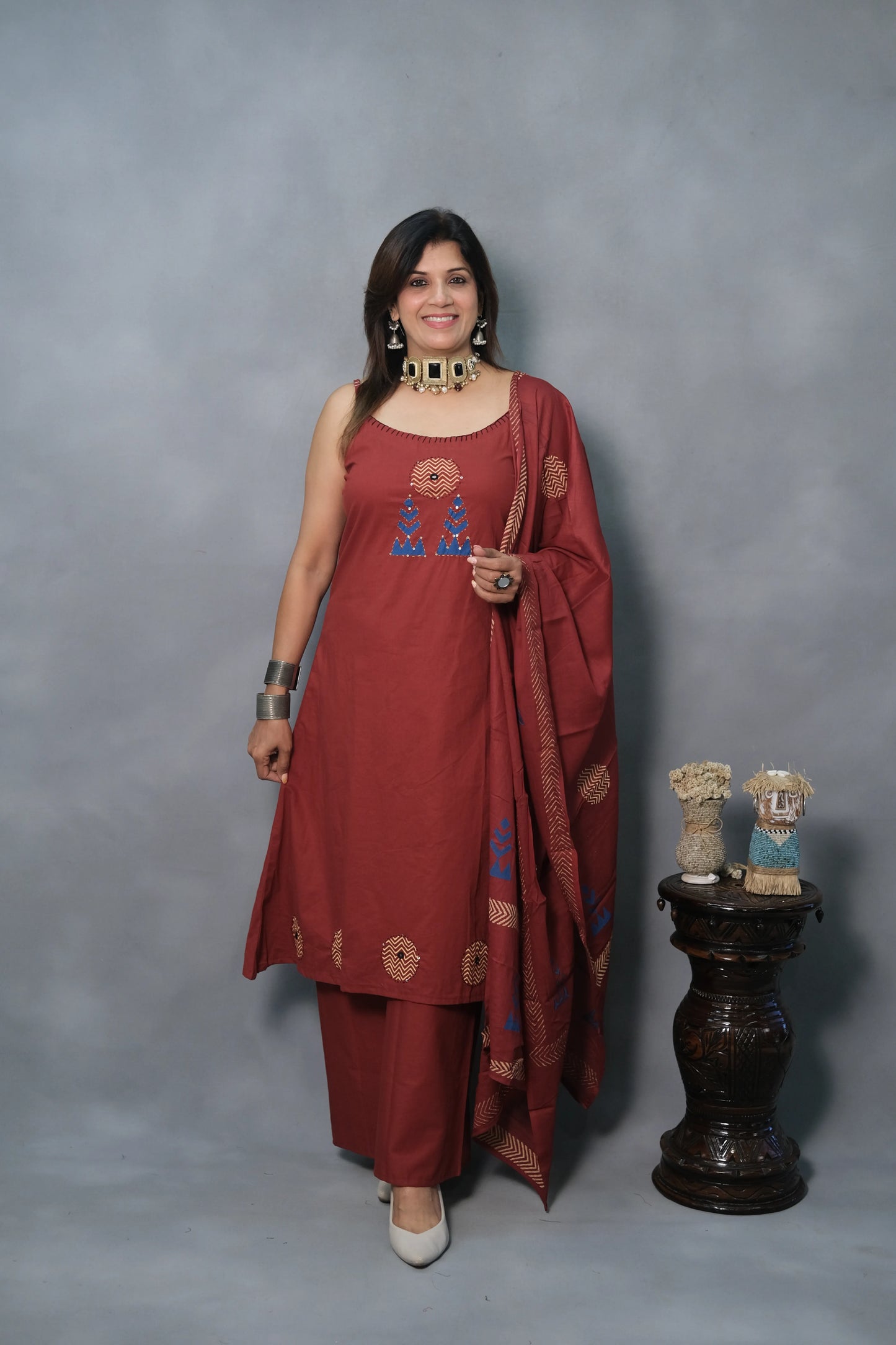 Red Spaghetti Kurta Dupatta Set with Appliqué Work | Soft Cotton