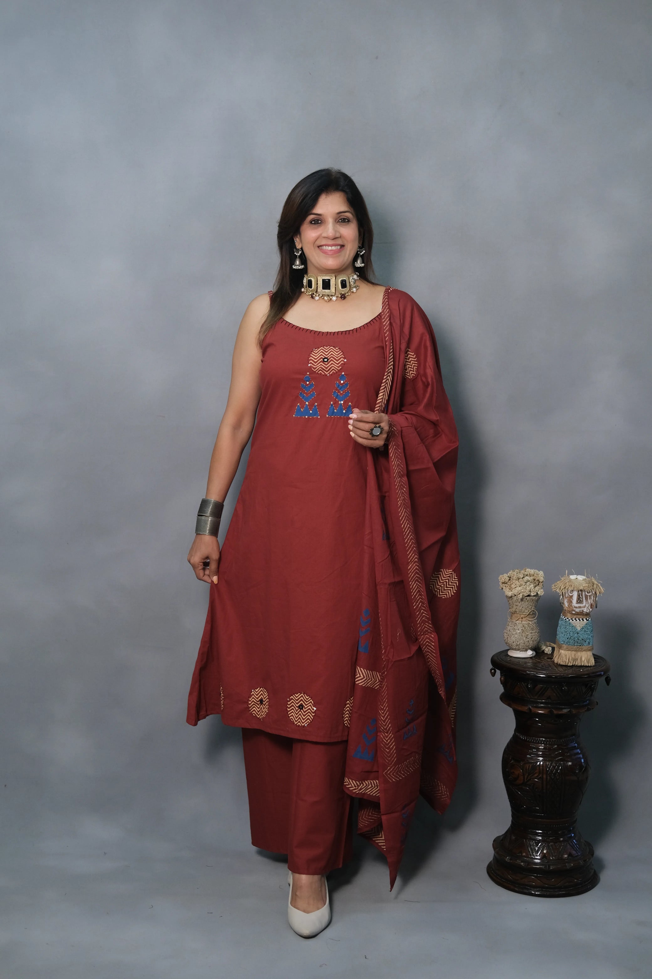 Red Spaghetti Kurta Dupatta Set with Appliqué Work | Soft Cotton