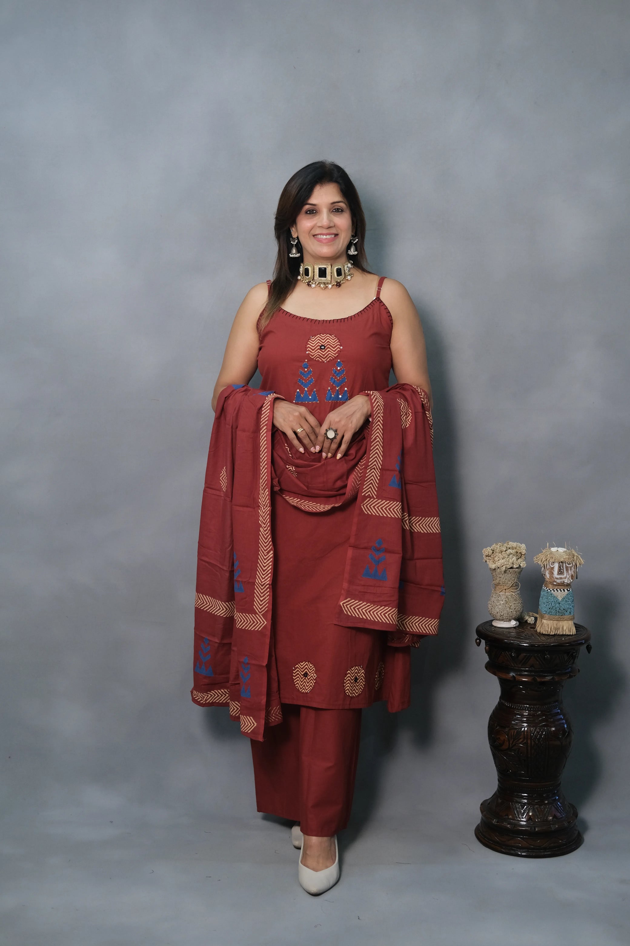 Red Spaghetti Kurta Dupatta Set with Appliqué Work | Soft Cotton