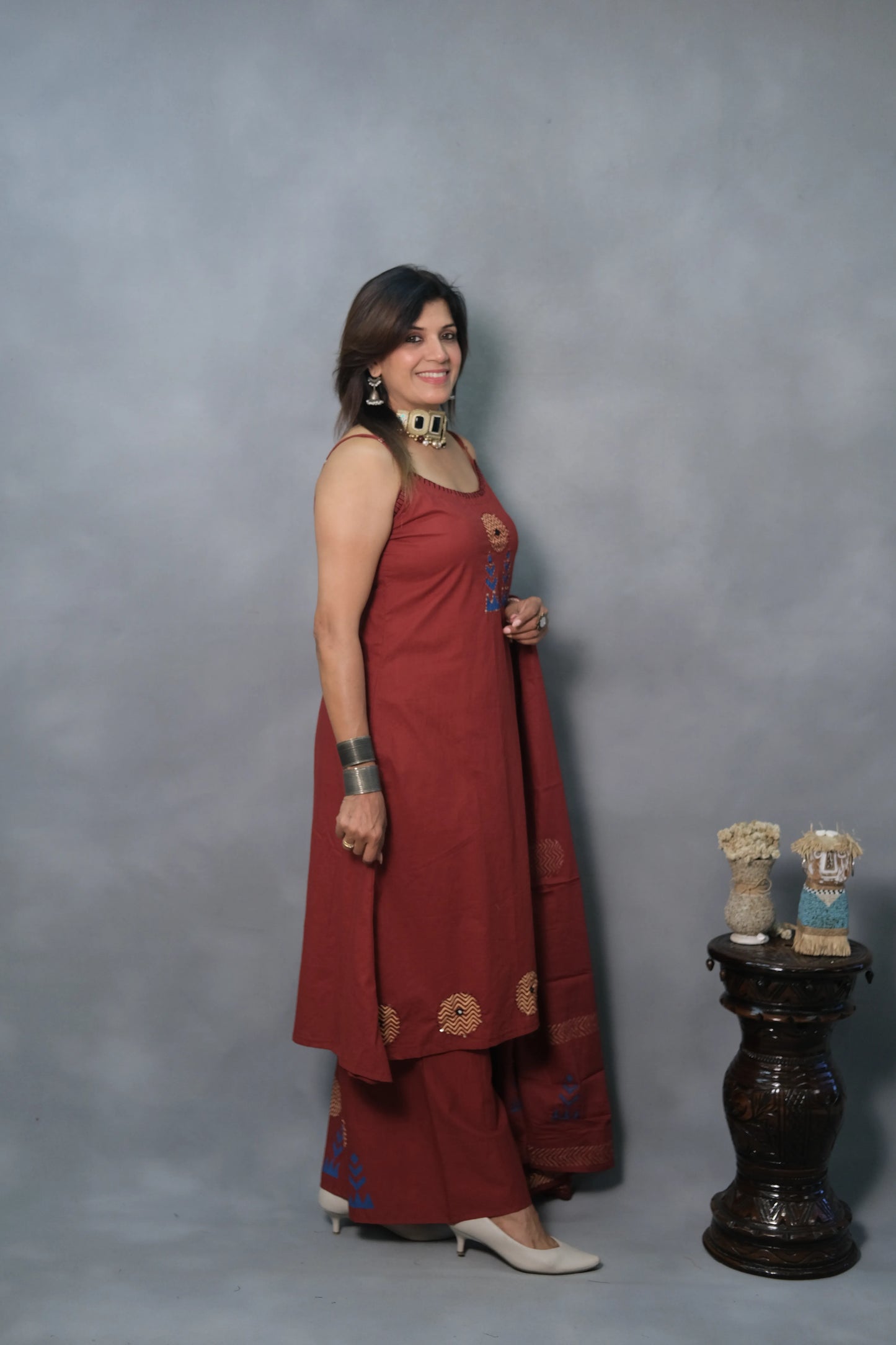 Red Spaghetti Kurta Dupatta Set with Appliqué Work | Soft Cotton