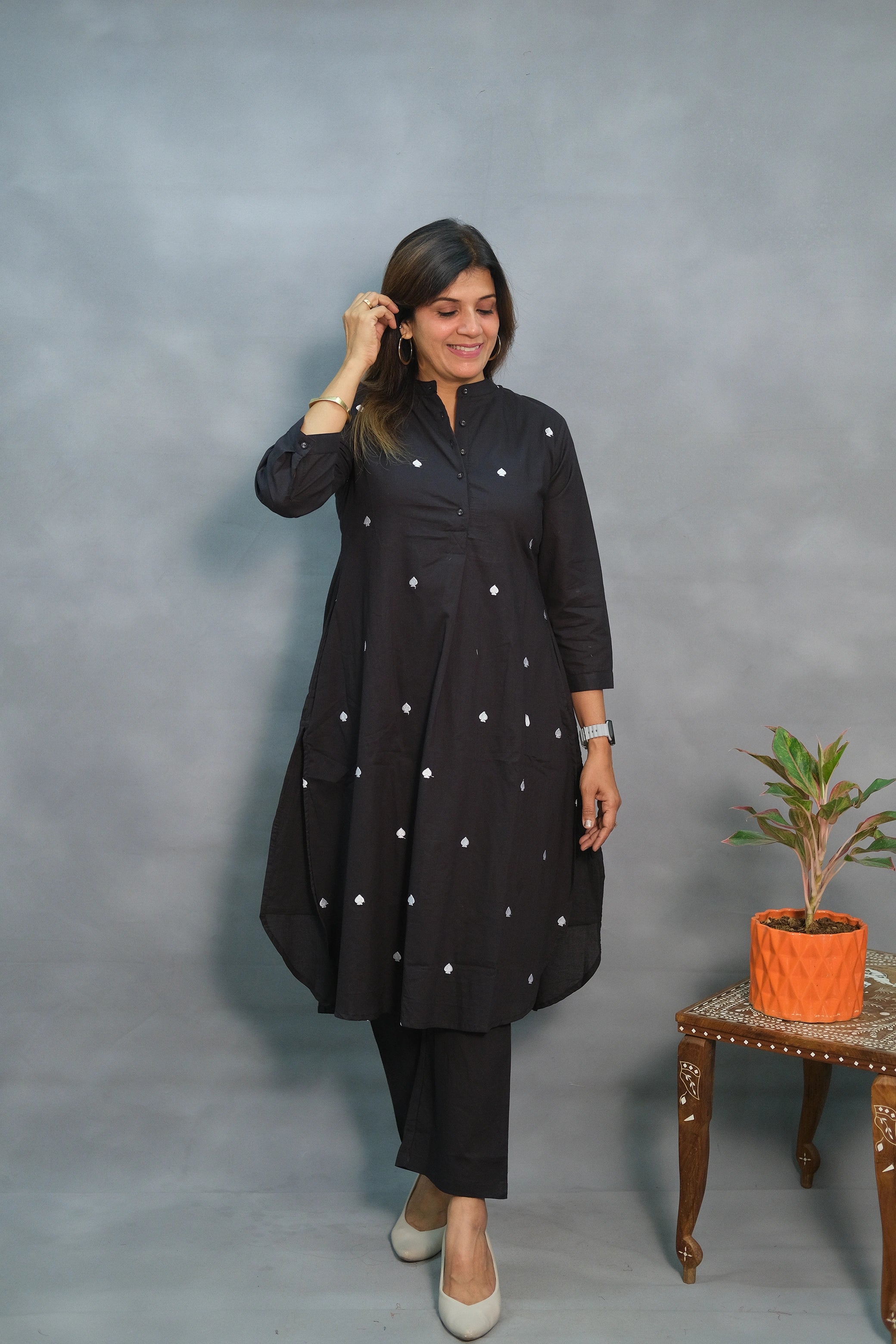 Embroidered Kurta Pant Set with Smocked Back & Lining – Black
