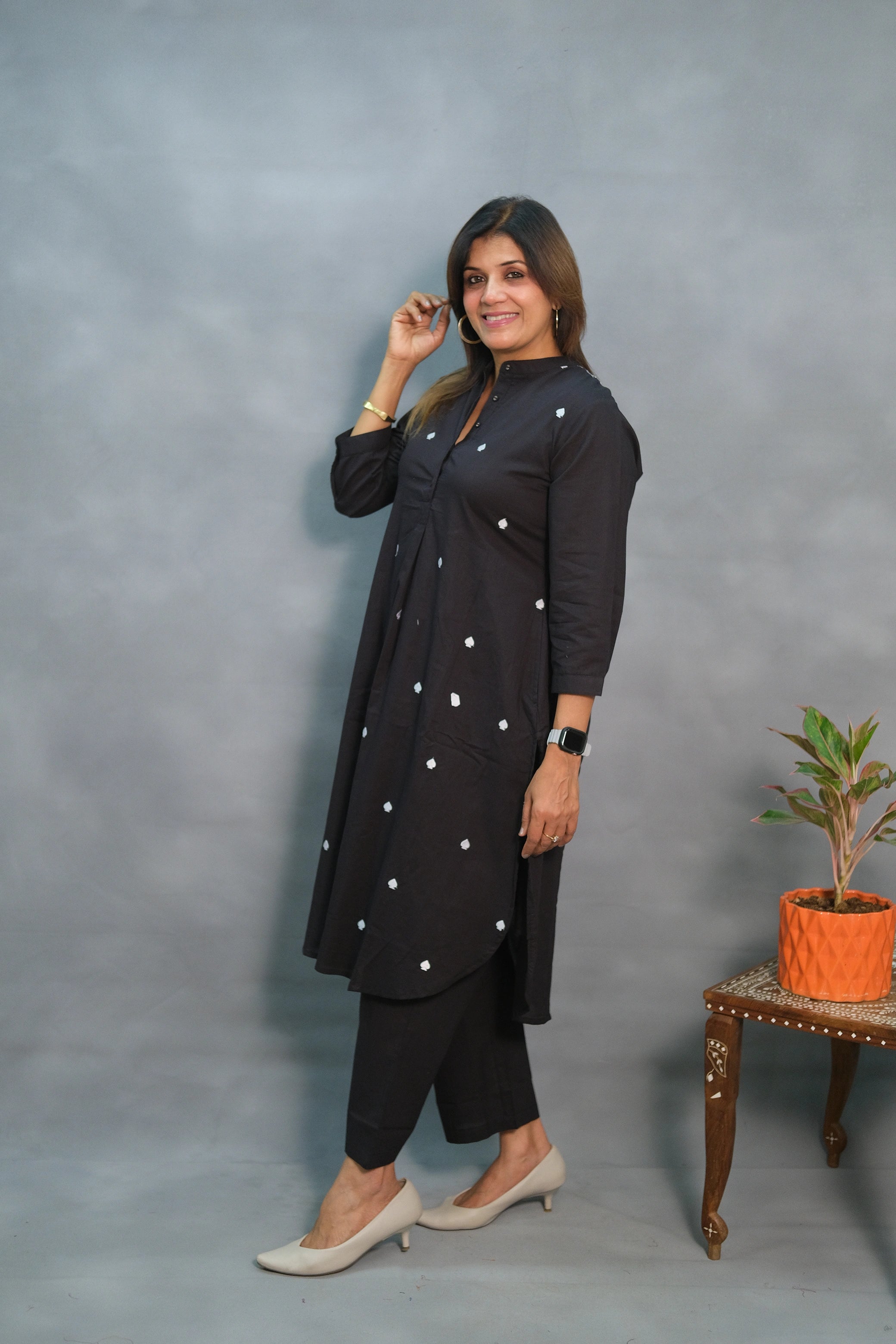 Embroidered Kurta Pant Set with Smocked Back & Lining – Black