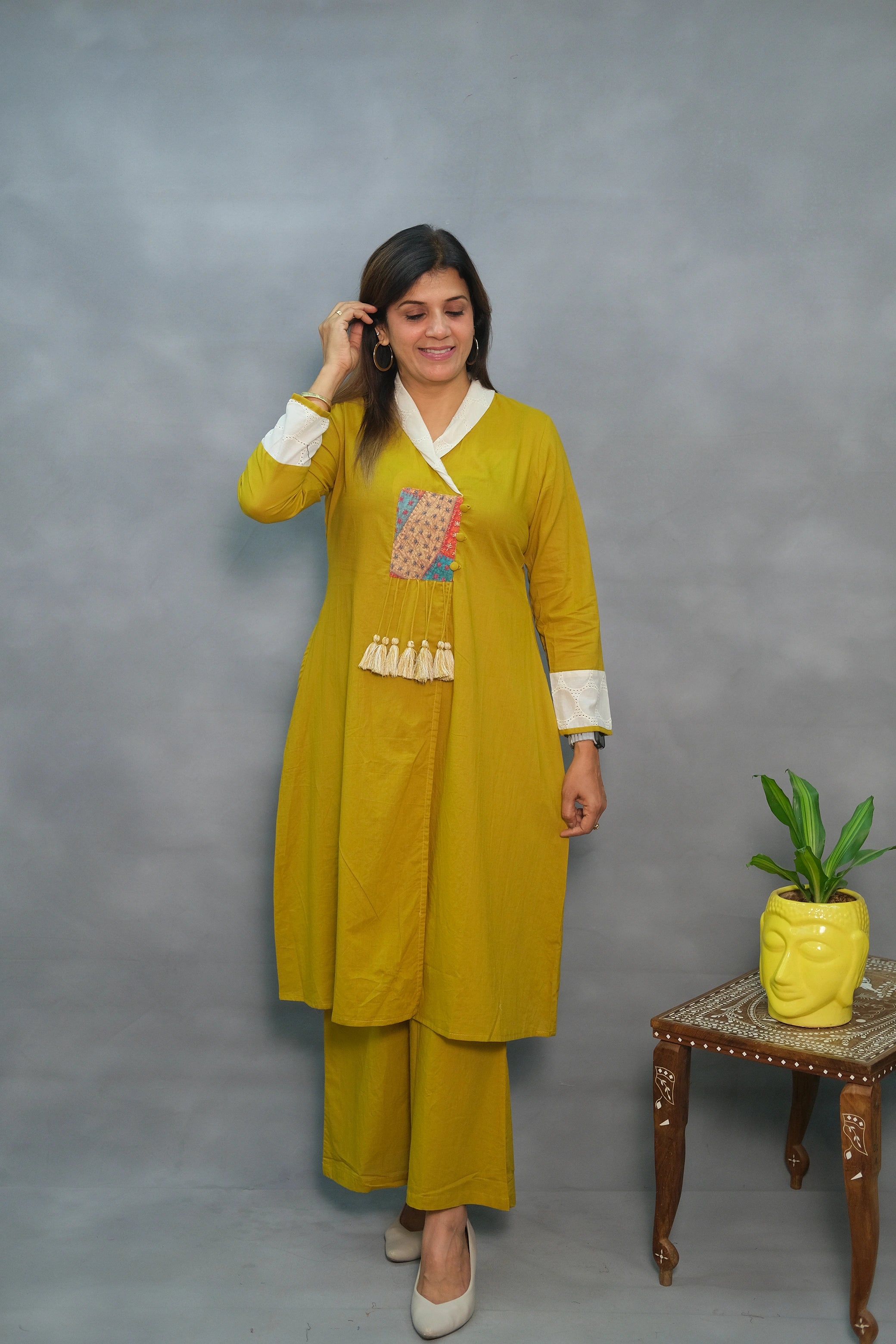 Elegant Soft Cotton 2-Piece Set with Chiffli Collar – Stylish & Comfortable