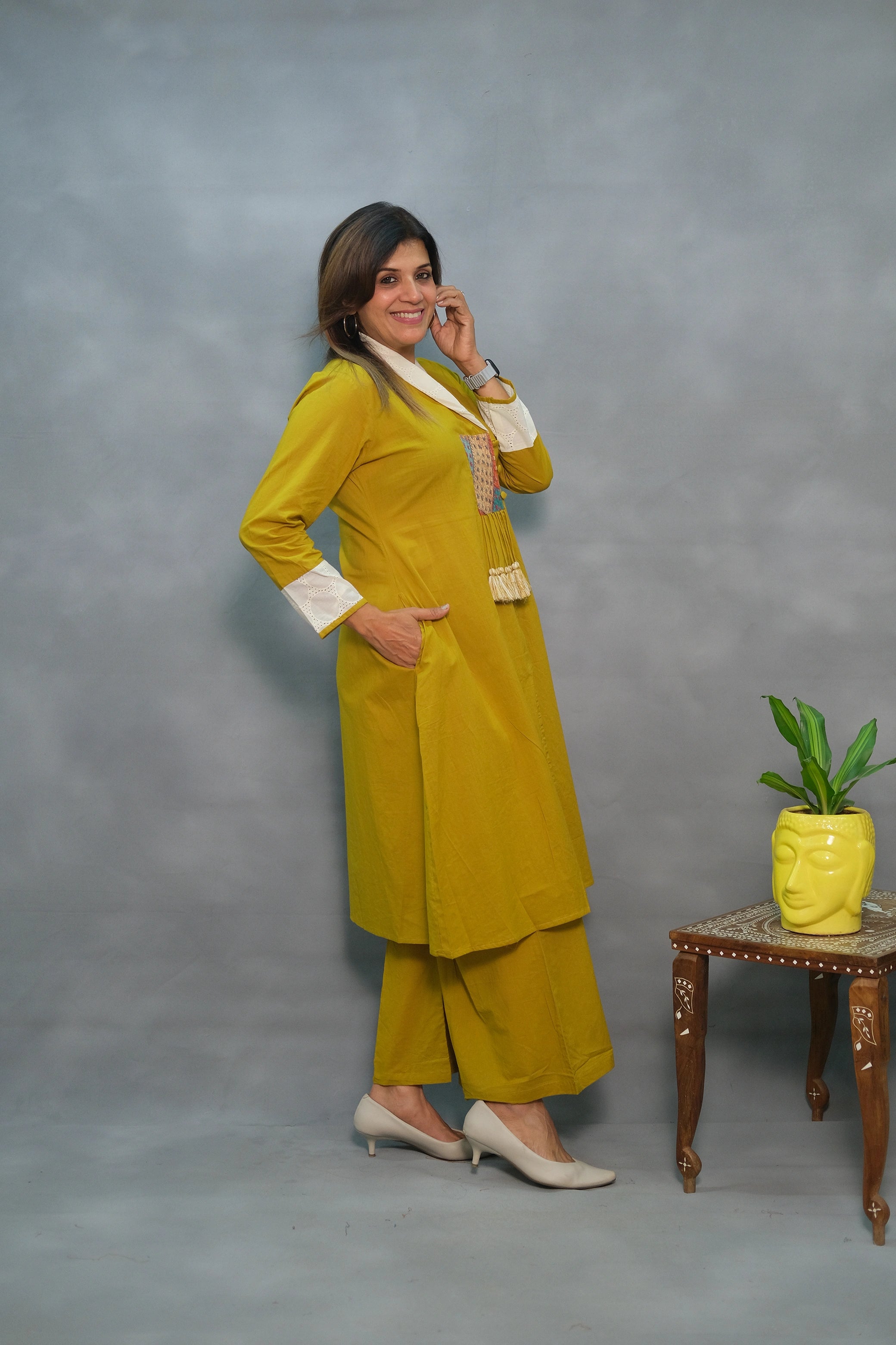 Elegant Soft Cotton 2-Piece Set with Chiffli Collar – Stylish & Comfortable