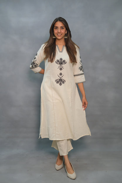 Embroidered Flex Cotton Two-Piece Set – Graceful & Comfortable Ethnic Wear