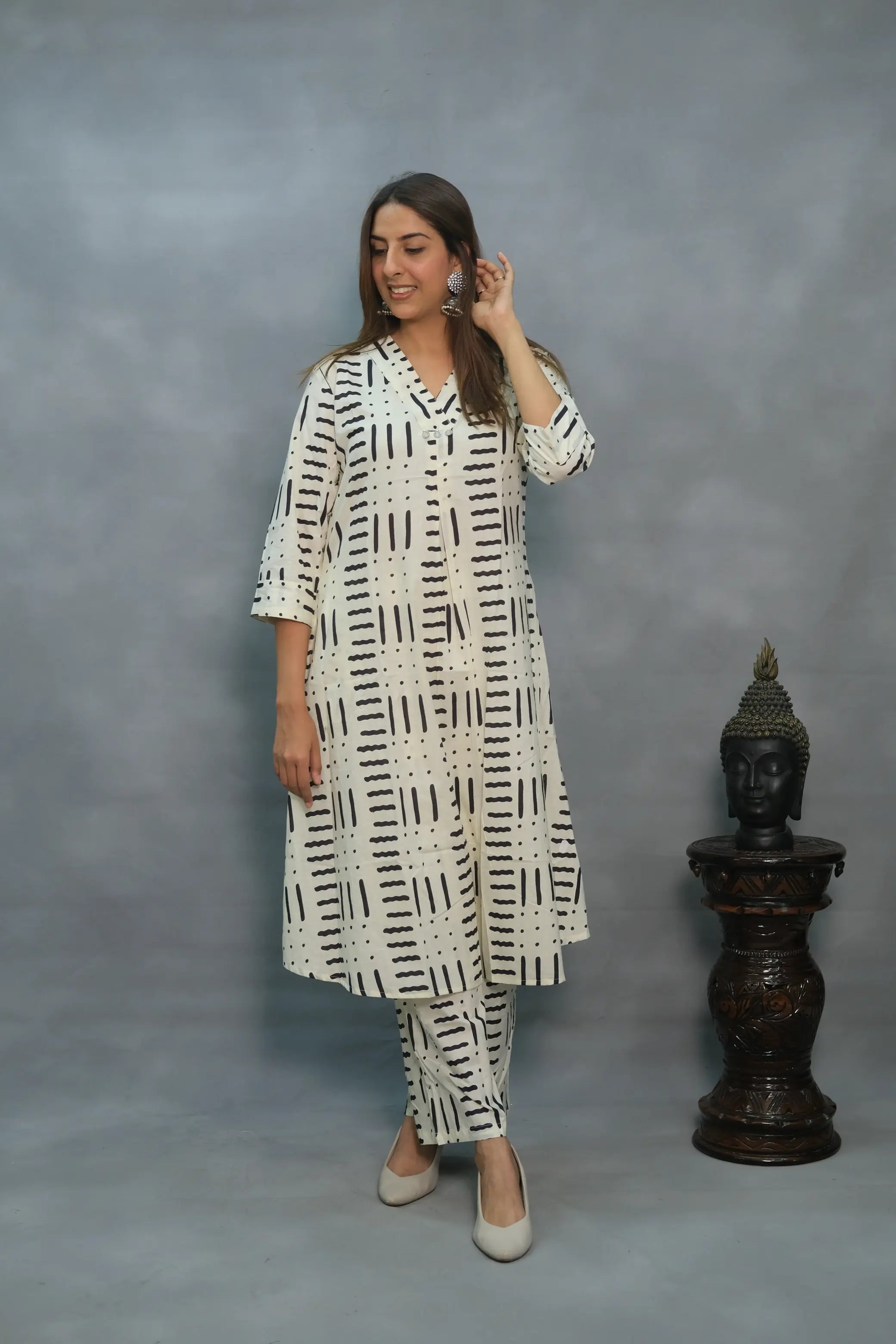 Soft Cotton 2-Piece Set – Classic & Comfortable | Available in Black & White