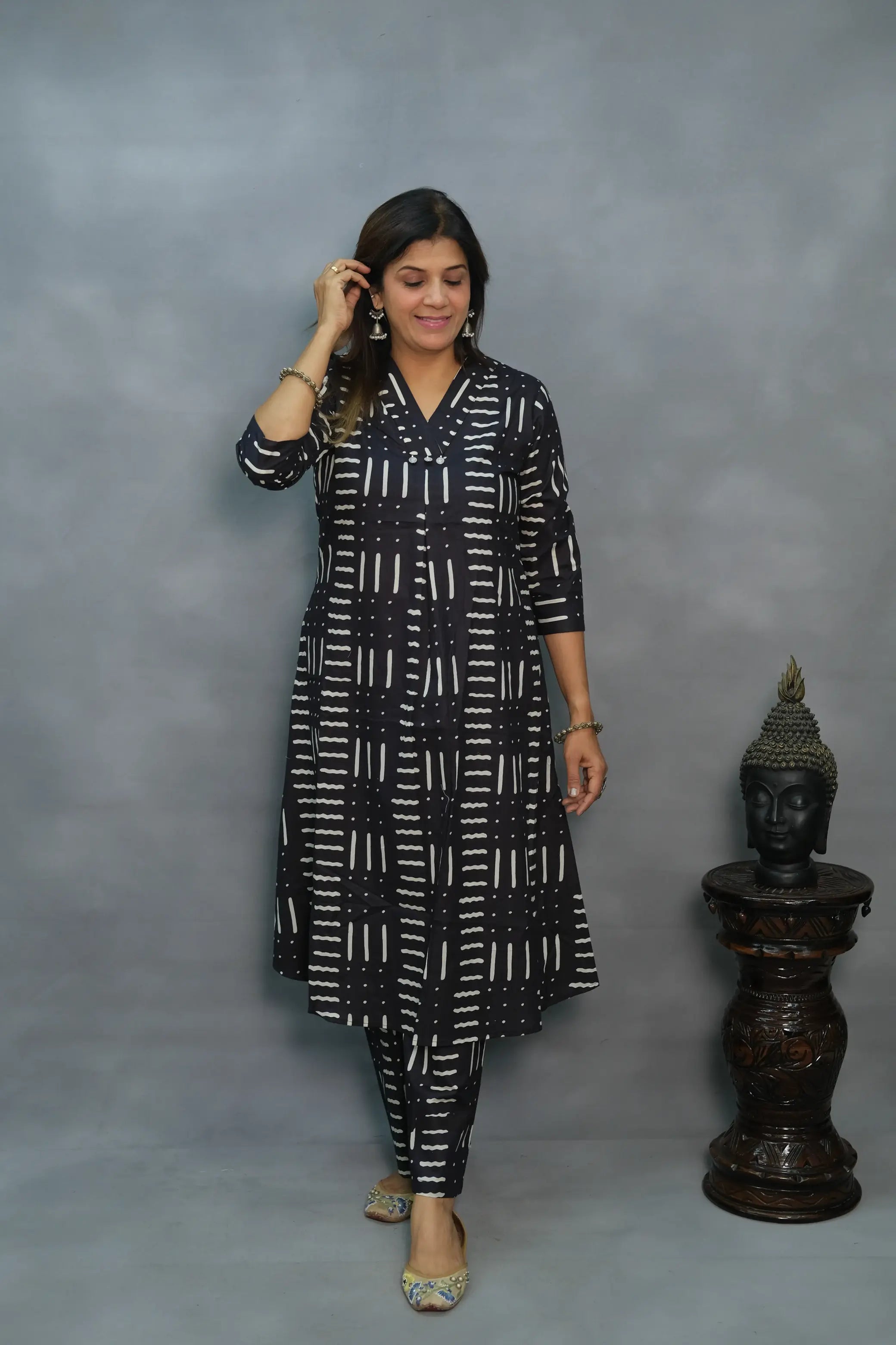 Soft Cotton 2-Piece Set – Classic & Comfortable | Available in Black & White