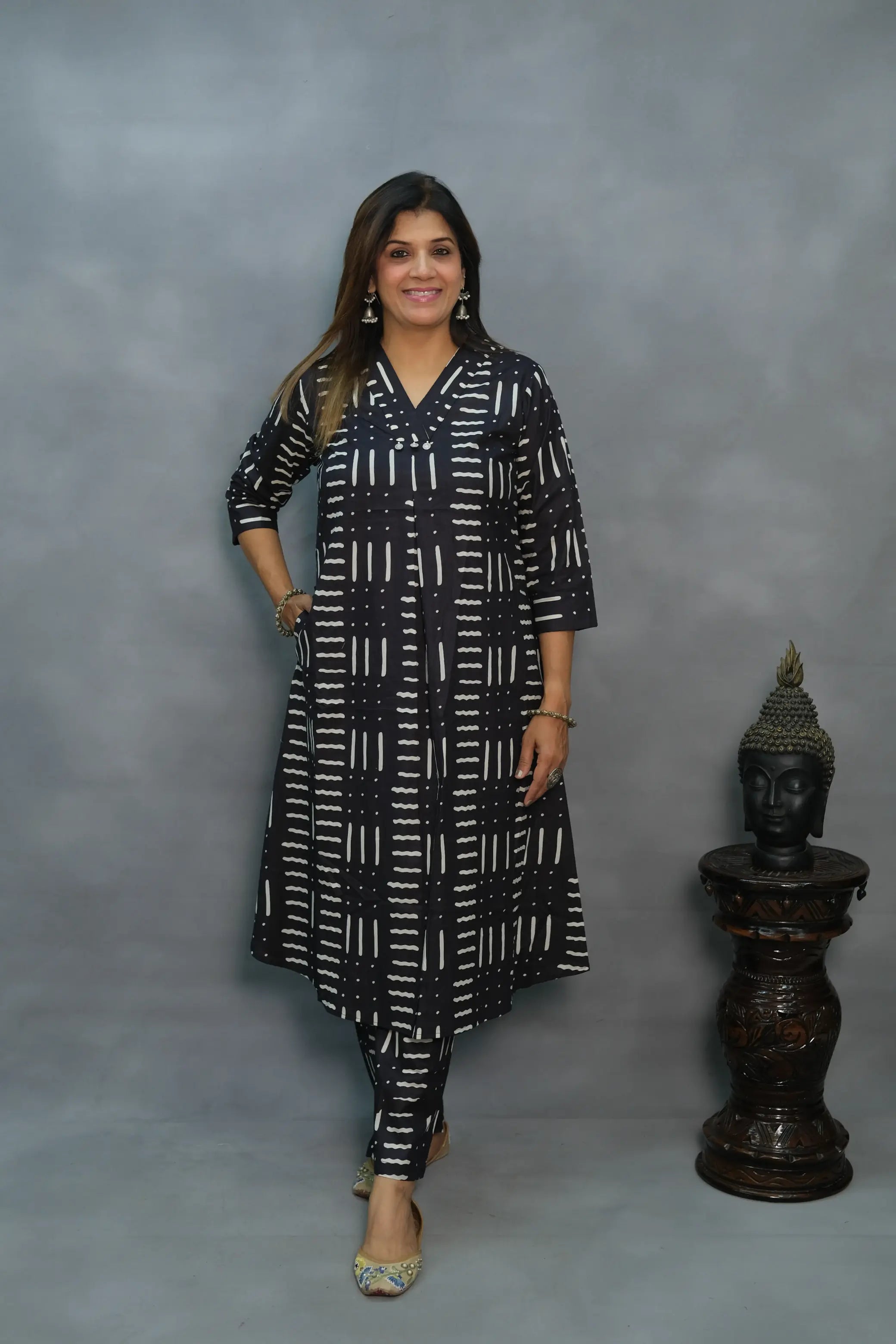 Soft Cotton 2-Piece Set – Classic & Comfortable | Available in Black & White